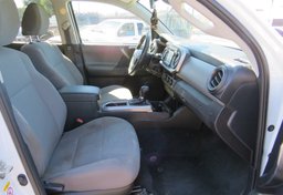 2019 Toyota Tacoma - Image 23