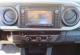 2019 Toyota Tacoma - Image 35