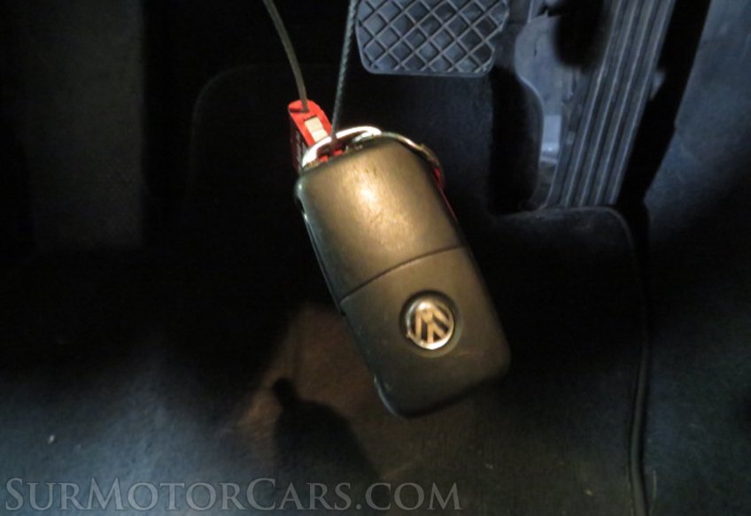 2017 Volkswagen Beetle Convertible - Image 42