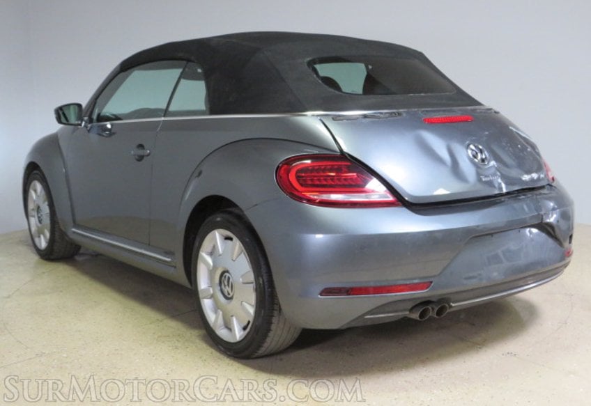 2017 Volkswagen Beetle Convertible - Image 8