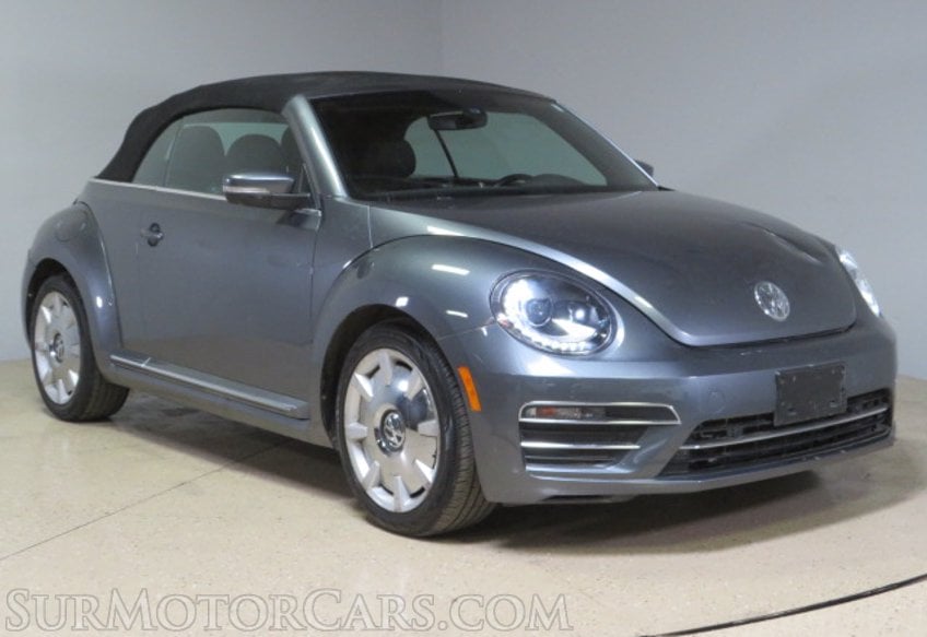 2017 Volkswagen Beetle Convertible - Image 5
