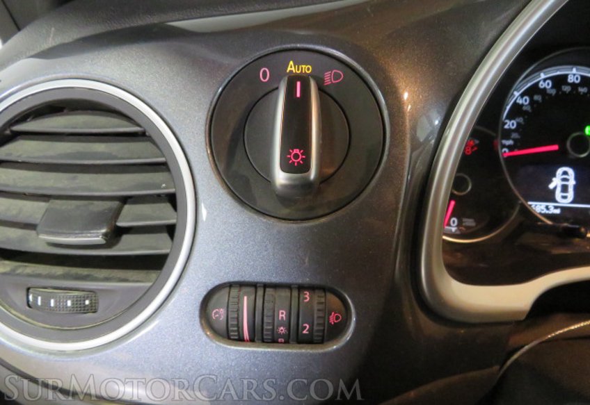 2017 Volkswagen Beetle Convertible - Image 41