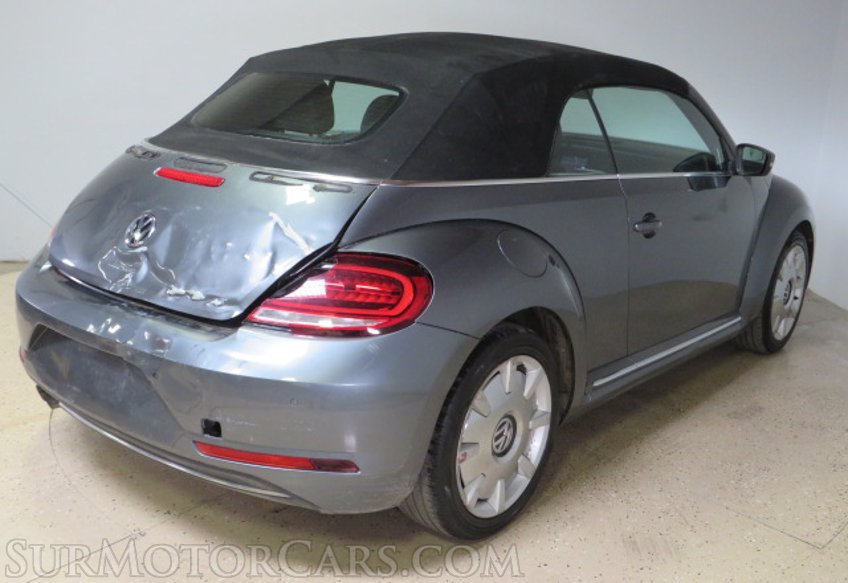 2017 Volkswagen Beetle Convertible - Image 9