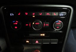 2017 Volkswagen Beetle Convertible - Image 36