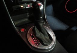 2017 Volkswagen Beetle Convertible - Image 40