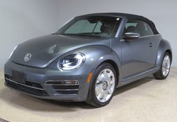 2017 Volkswagen Beetle Convertible - Image 6