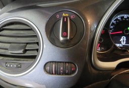 2017 Volkswagen Beetle Convertible - Image 41