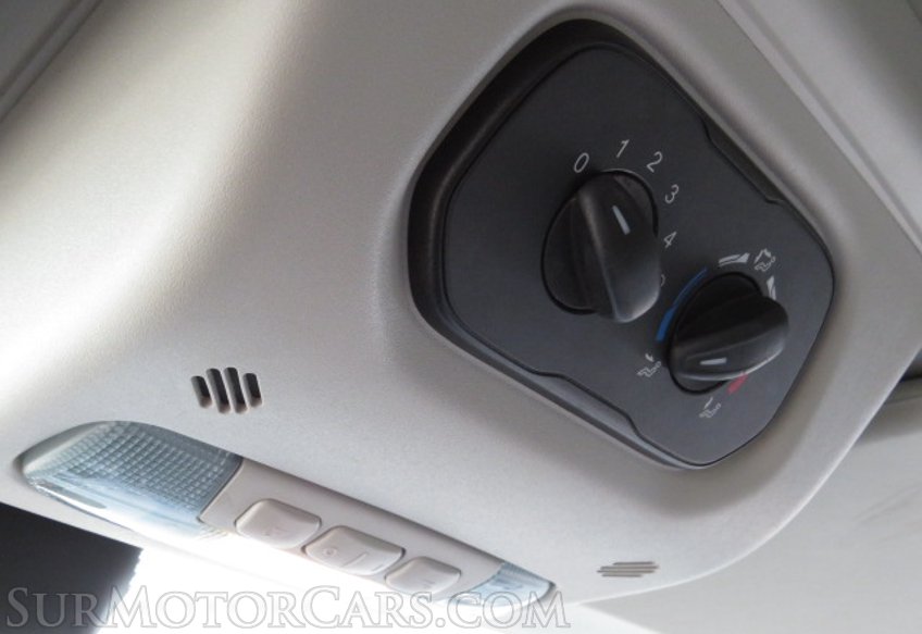 2017 Ford Transit Wagon - Image 39