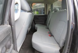 2018 Ram 1500 - Image 25