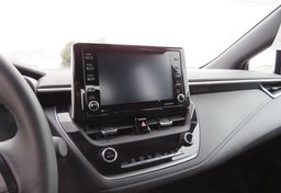 2021 Toyota Corolla - Image 30