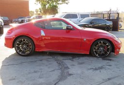 2017 Nissan 370Z - Image 6