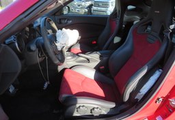 2017 Nissan 370Z - Image 25