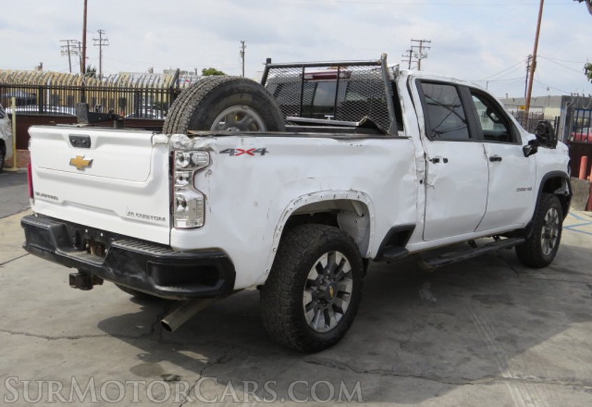 2022 Chevrolet Silverado 2500HD - Image 10