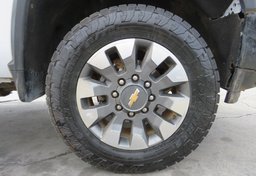 2022 Chevrolet Silverado 2500HD - Image 21