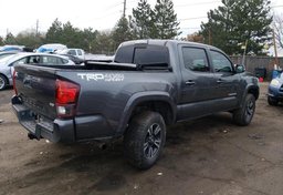 2019 Toyota Tacoma 4WD - Image 4