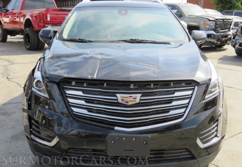 2017 Cadillac XT5 - Image 11