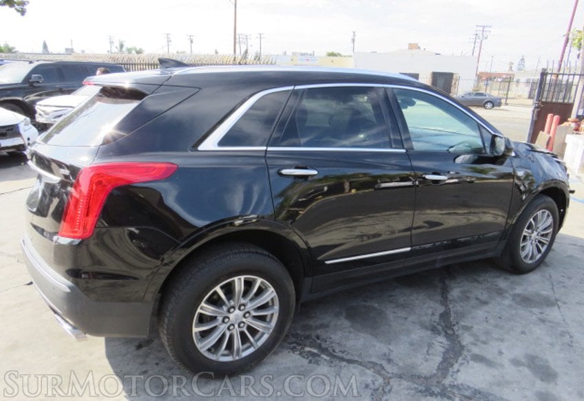 2017 Cadillac XT5 - Image 8