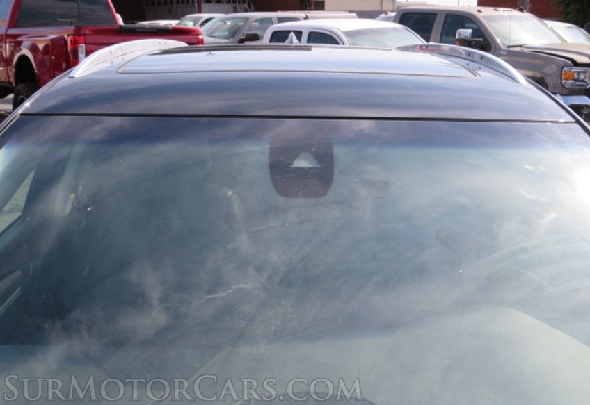 2017 Cadillac XT5 - Image 15