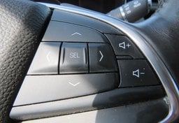 2017 Cadillac XT5 - Image 50