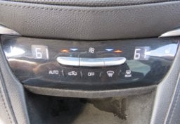 2017 Cadillac XT5 - Image 35