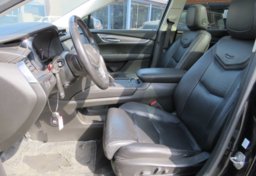 2017 Cadillac XT5 - Image 25