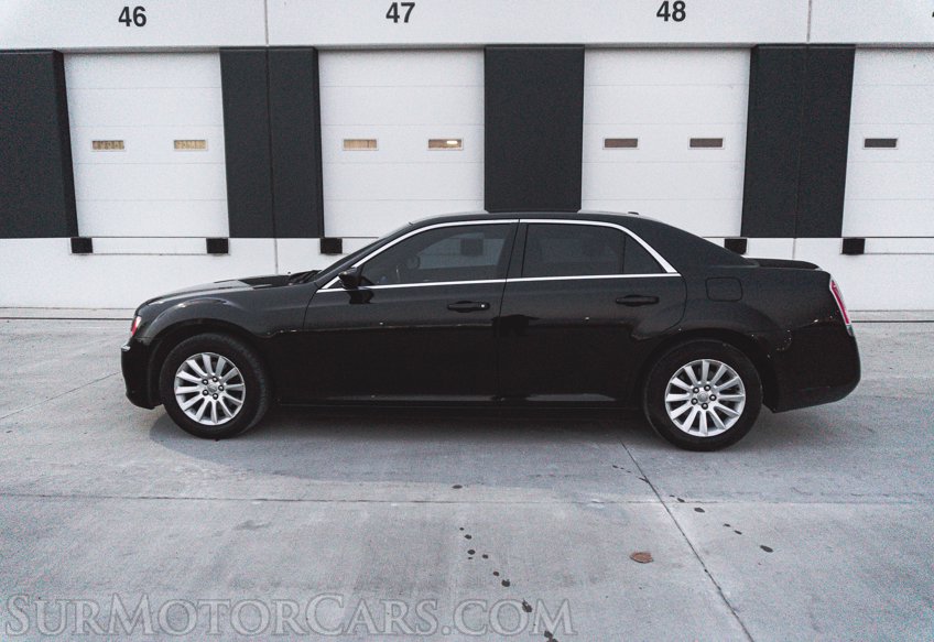 2014 Chrysler 300 - Image 8