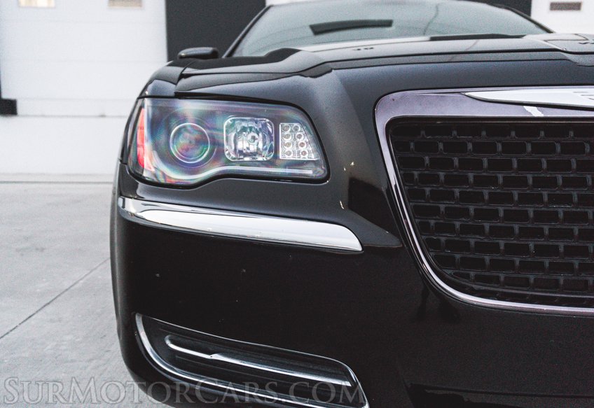 2014 Chrysler 300 - Image 3