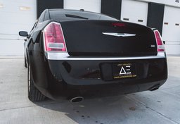 2014 Chrysler 300 - Image 15