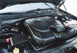 2014 Chrysler 300 - Image 36