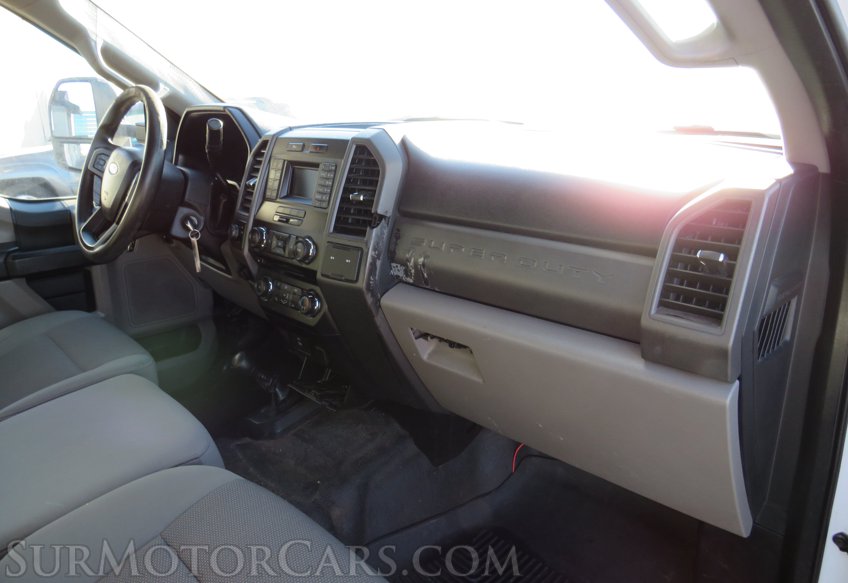 2017 Ford Super Duty F-250 SRW - Image 27