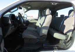 2017 Ford Super Duty F-250 SRW - Image 29