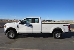 2017 Ford Super Duty F-250 SRW - Image 10