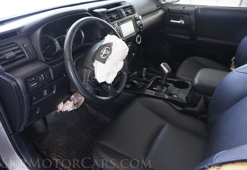 2019 Toyota 4Runner - Image 18