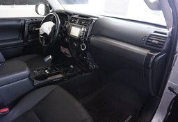 2019 Toyota 4Runner - Image 17