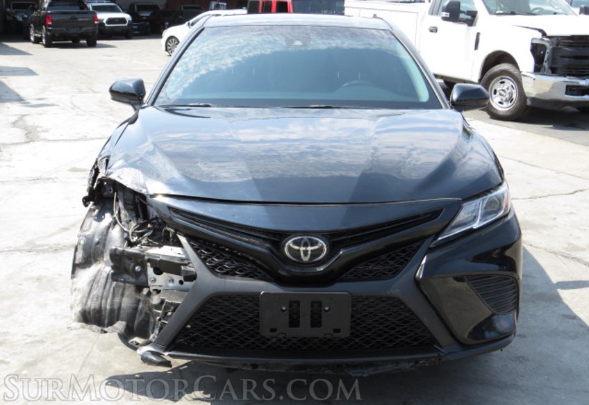 2018 Toyota Camry - Image 9