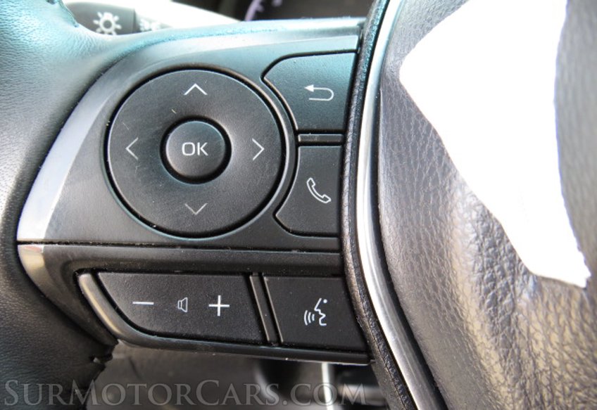 2018 Toyota Camry - Image 32