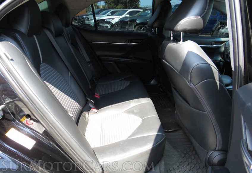 2018 Toyota Camry - Image 28