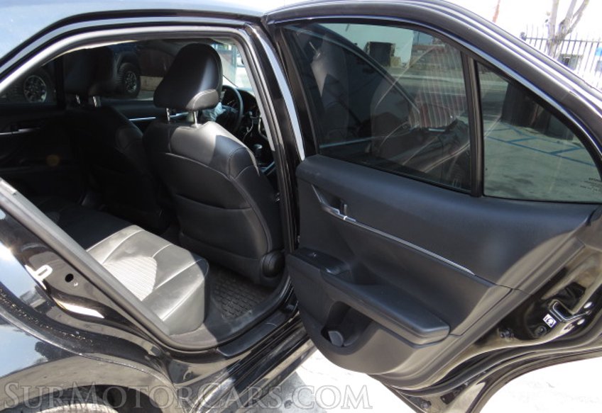 2018 Toyota Camry - Image 22