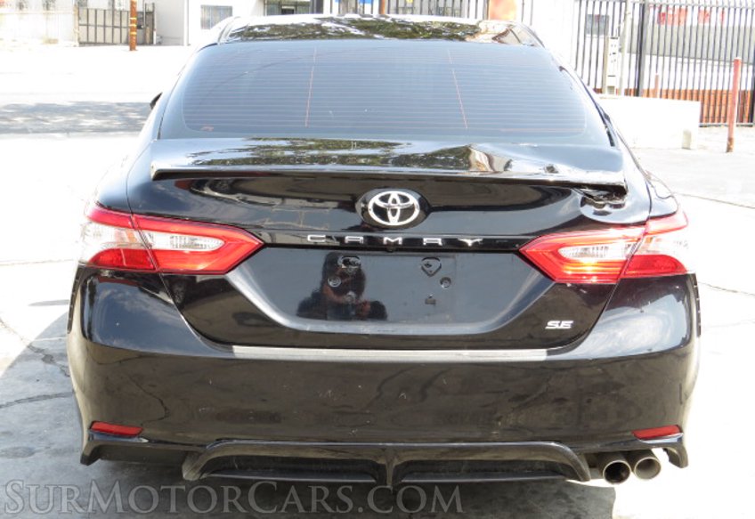 2018 Toyota Camry - Image 10