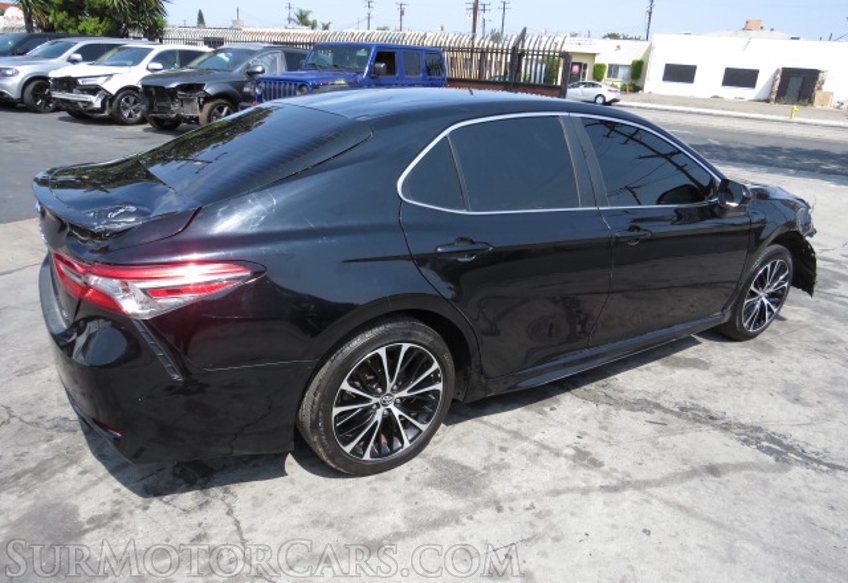 2018 Toyota Camry - Image 5