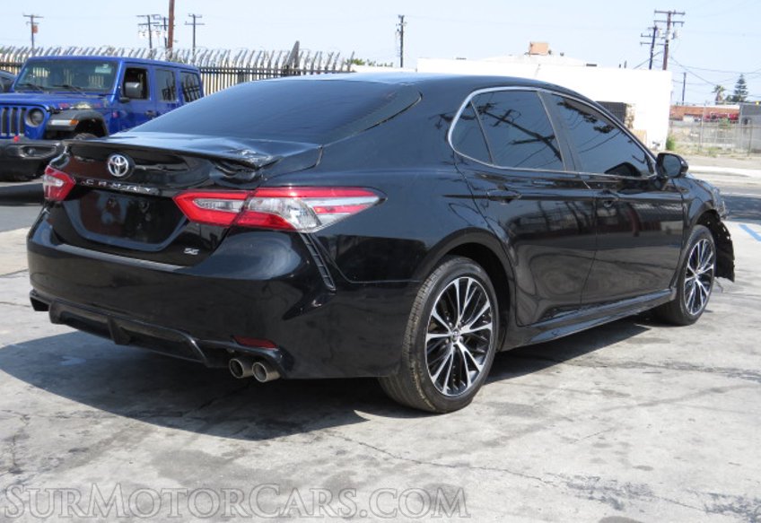 2018 Toyota Camry - Image 7