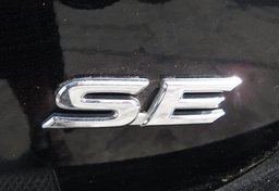 2018 Toyota Camry - Image 18