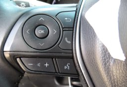 2018 Toyota Camry - Image 32