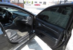 2018 Toyota Camry - Image 20