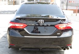 2018 Toyota Camry - Image 10