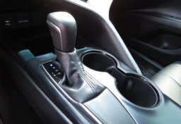 2018 Toyota Camry - Image 40