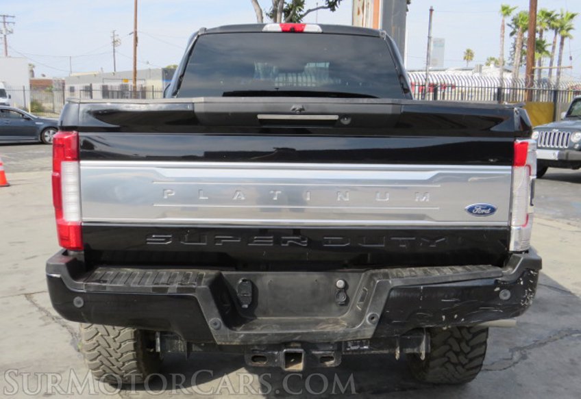 2019 Ford Super Duty F-350 SRW - Image 11