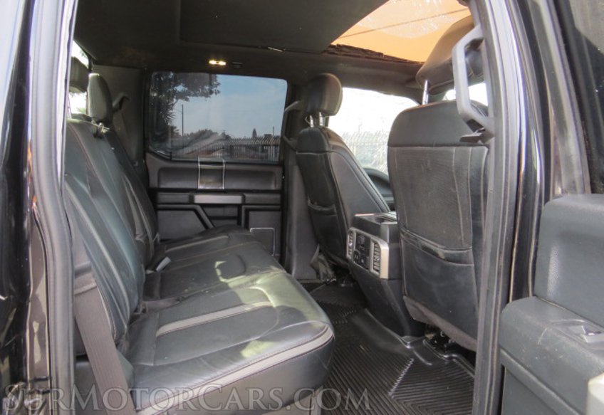 2019 Ford Super Duty F-350 SRW - Image 31