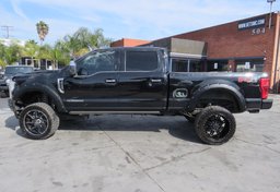 2019 Ford Super Duty F-350 SRW - Image 5