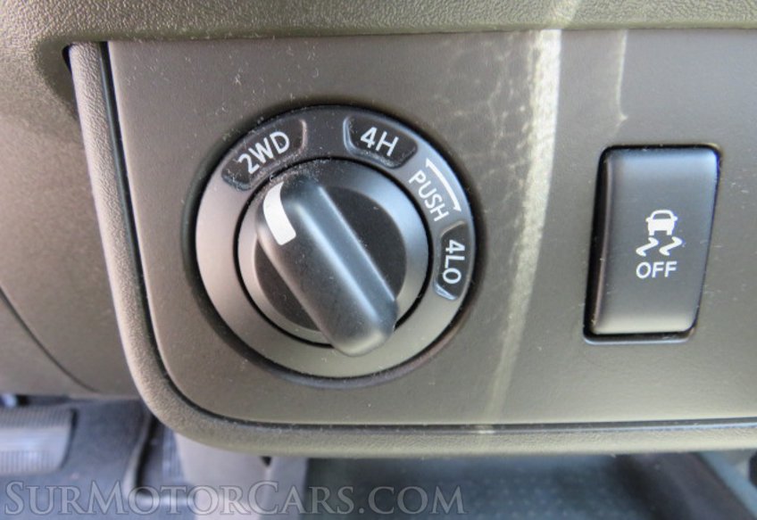 2012 Nissan Frontier - Image 38
